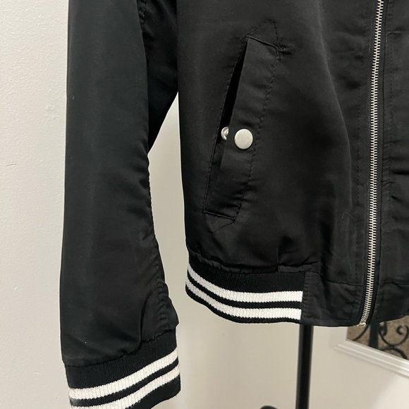 Black and White Bomber Jacket with Striped Collar and Silver Zipper.  #004 - Picture 5 of 7